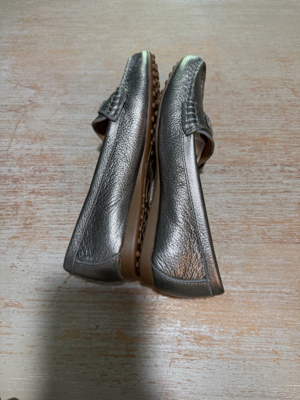Sz 6.5 Coach Metallic Pewter “Fredrica” Leather Loafers Slip-On Flats $150 MSRP - Picture 7 of 10